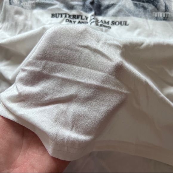 Butterfly X-Ray Ribs Graphic Tee - Picture 4 of 7